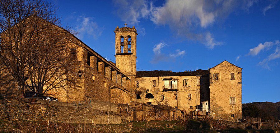 Le couvent Saint-François Alando