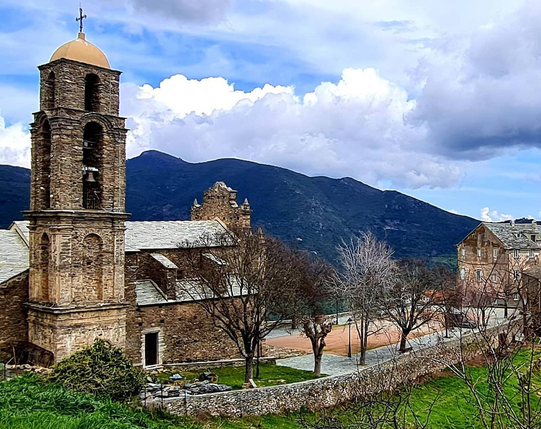 Découvrez Tallone, village Corse de la Costa Serena