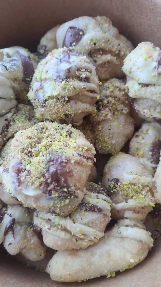 Biscuits avec chocolat et poudre de pistache