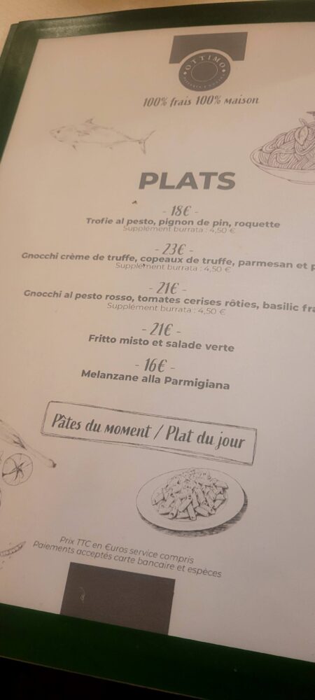 Menu de plats variés avec prix en euros.