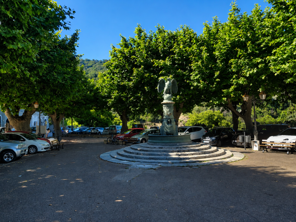 La fontaine à l'Aigle